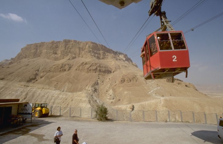 So erst�rmt man heute Masada